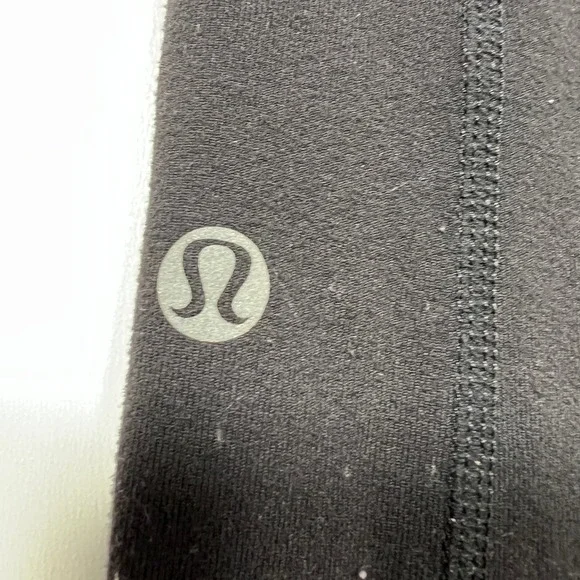 Vintage Lululemon Athletica Yoga Black Flare Pants Size 2 - Picture 3 of 5